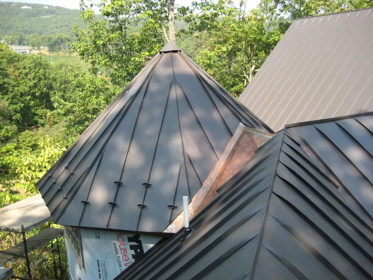 Professional Roof Tarp Installation by Craftsman Roofing in Delair